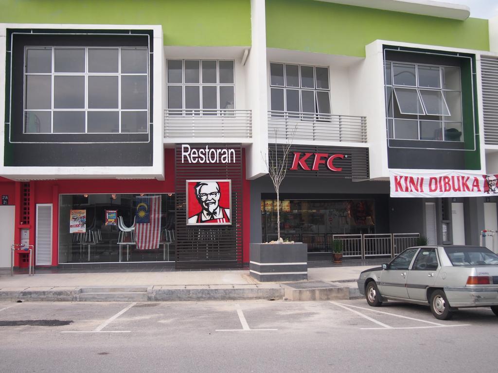 Sri Enstek Hotel Klia, Klia 2 & F1 Sepang Ngoại thất bức ảnh