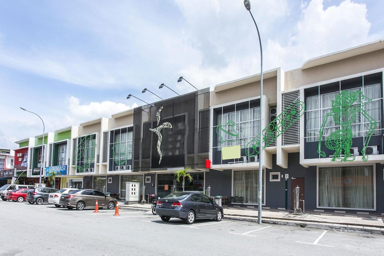 Sri Enstek Hotel Klia, Klia 2 & F1 Sepang Ngoại thất bức ảnh